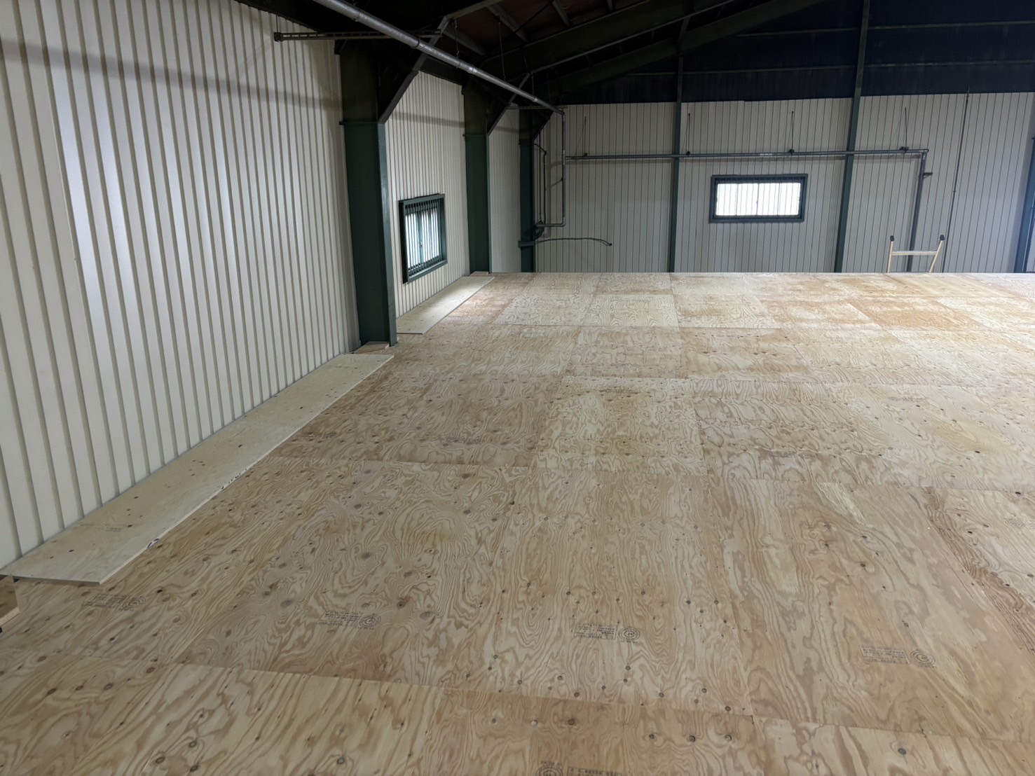 埼玉県戸田市美女木　棚構造体工事　After(仕上げ)