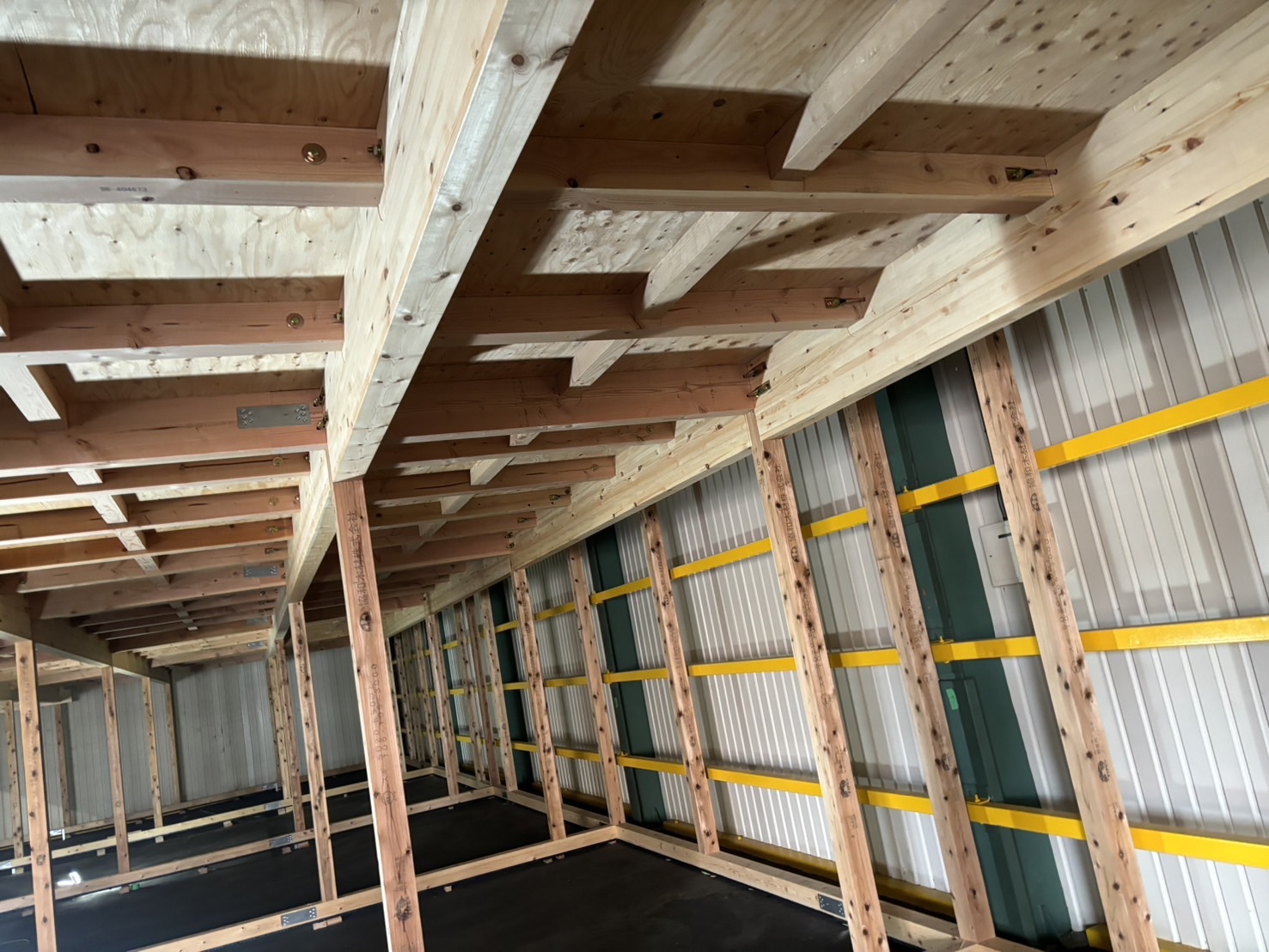 埼玉県戸田市美女木　棚構造体工事　After(仕上げ)