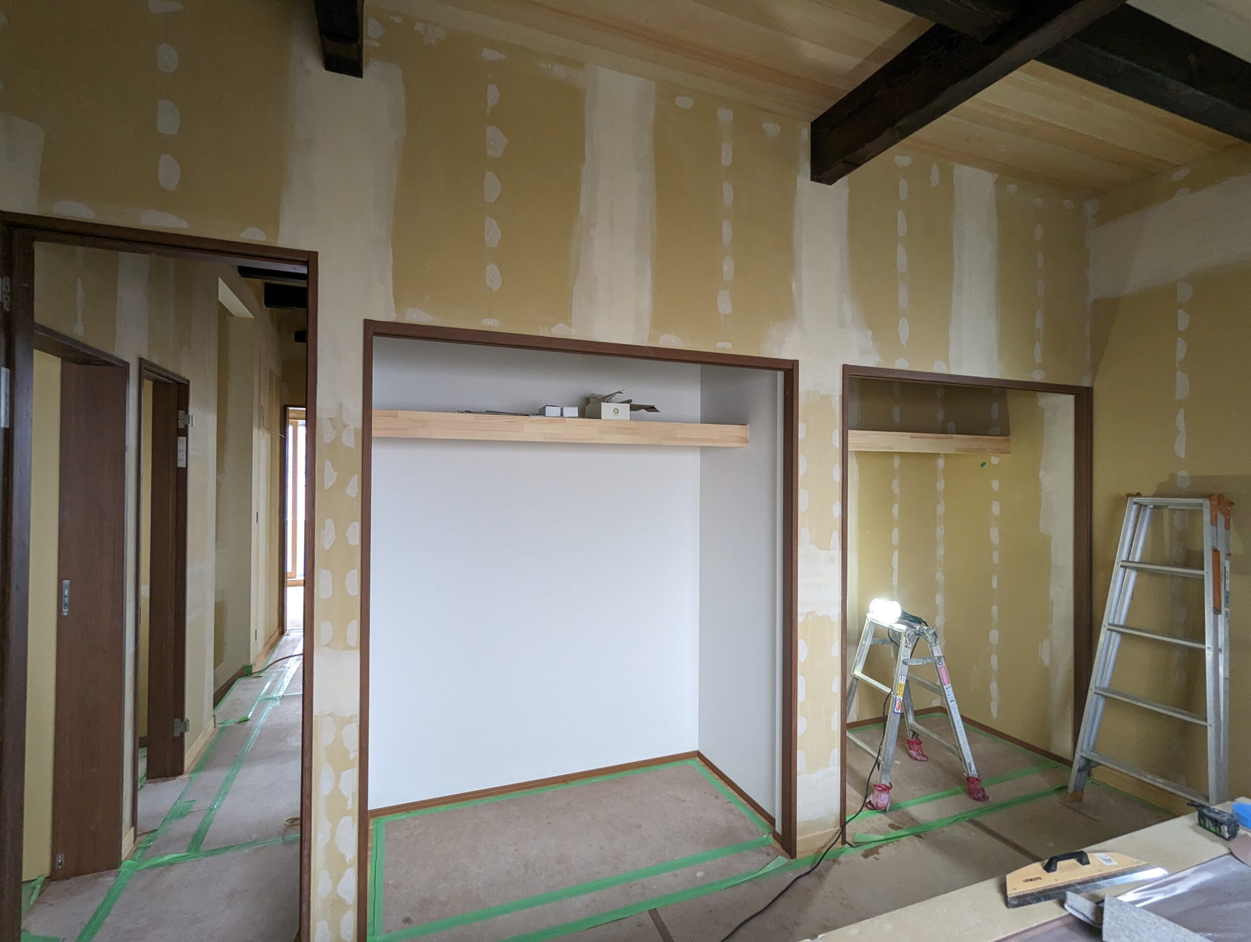 H田様邸 新築工事 クロス工事