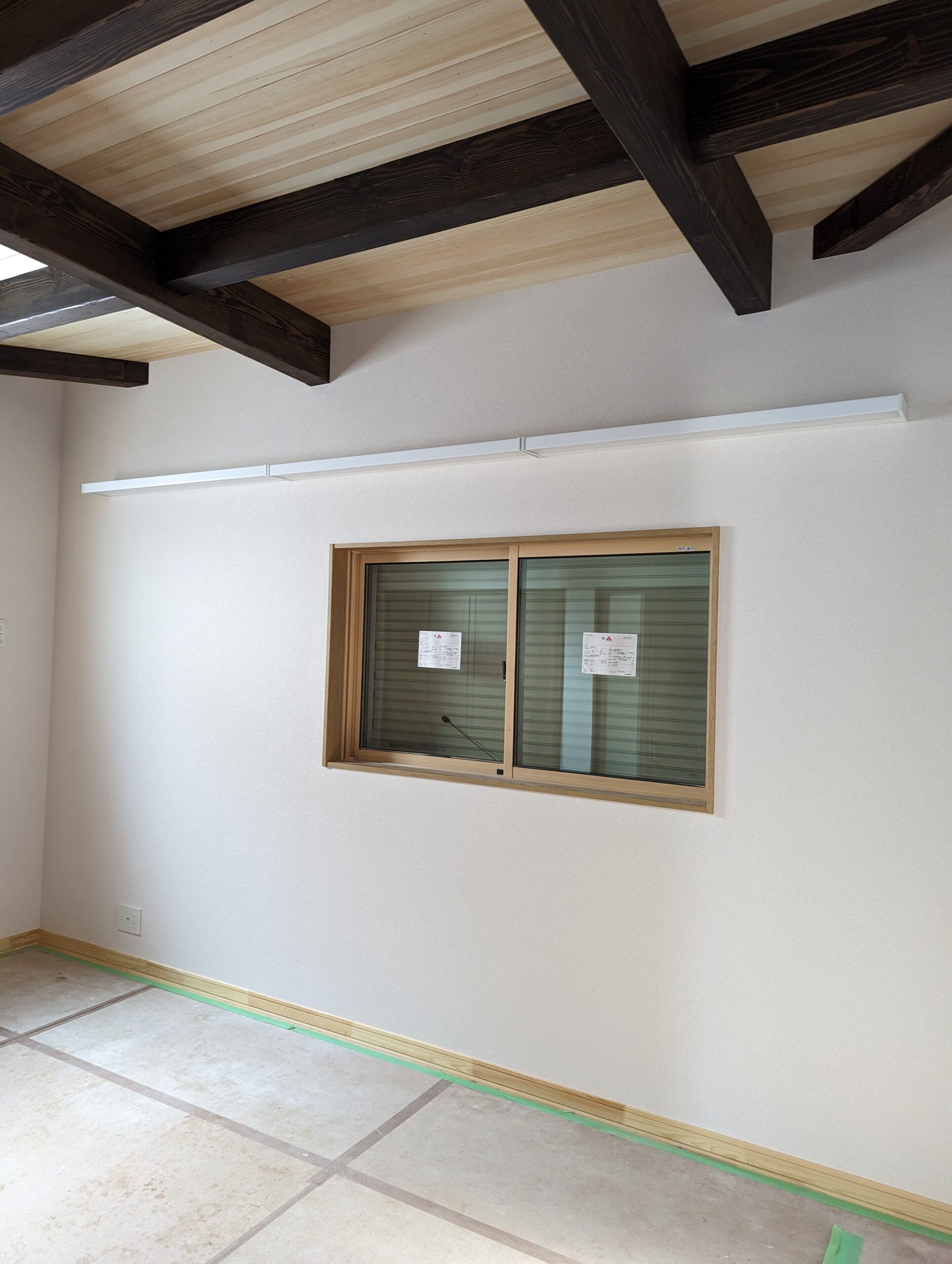 H田様邸 新築工事 クロス工事