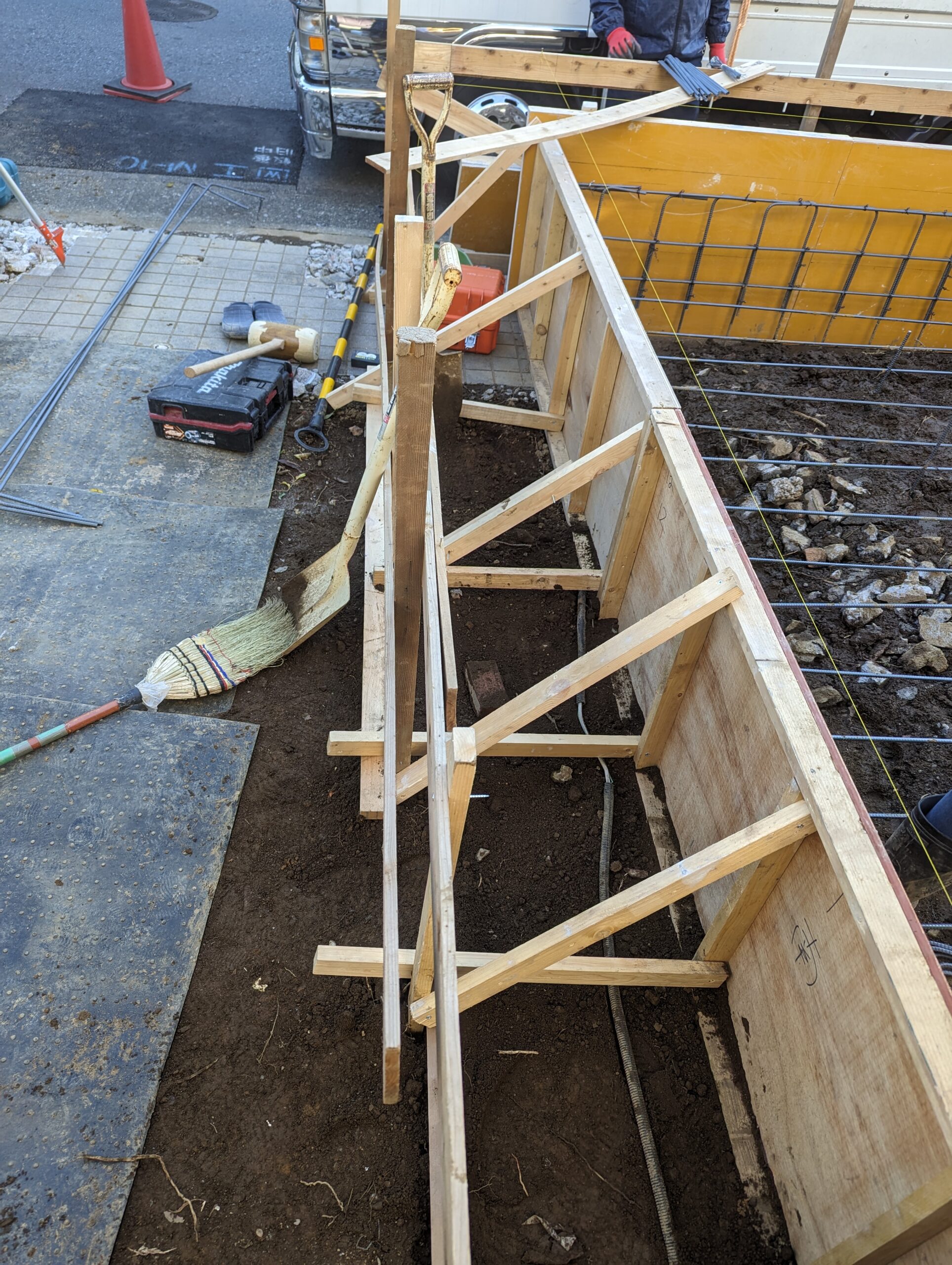 T邉様邸 増改築工事 基礎工事