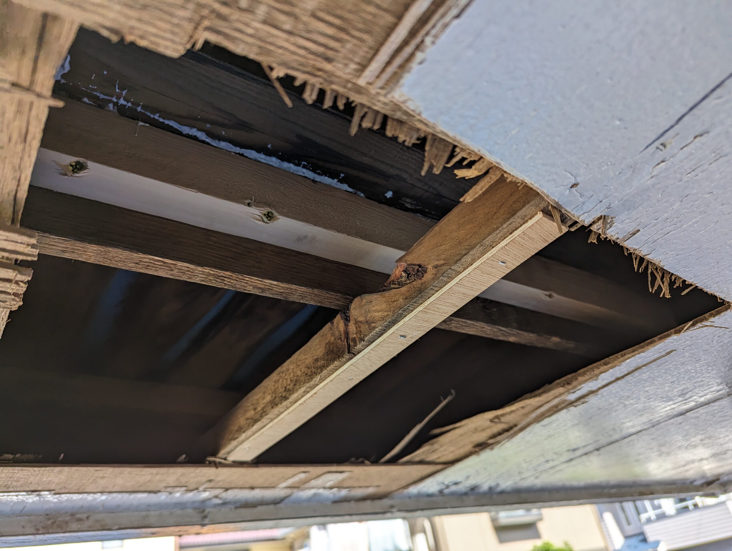 H山様邸 軒天補修及び塗装工事　軒天工事