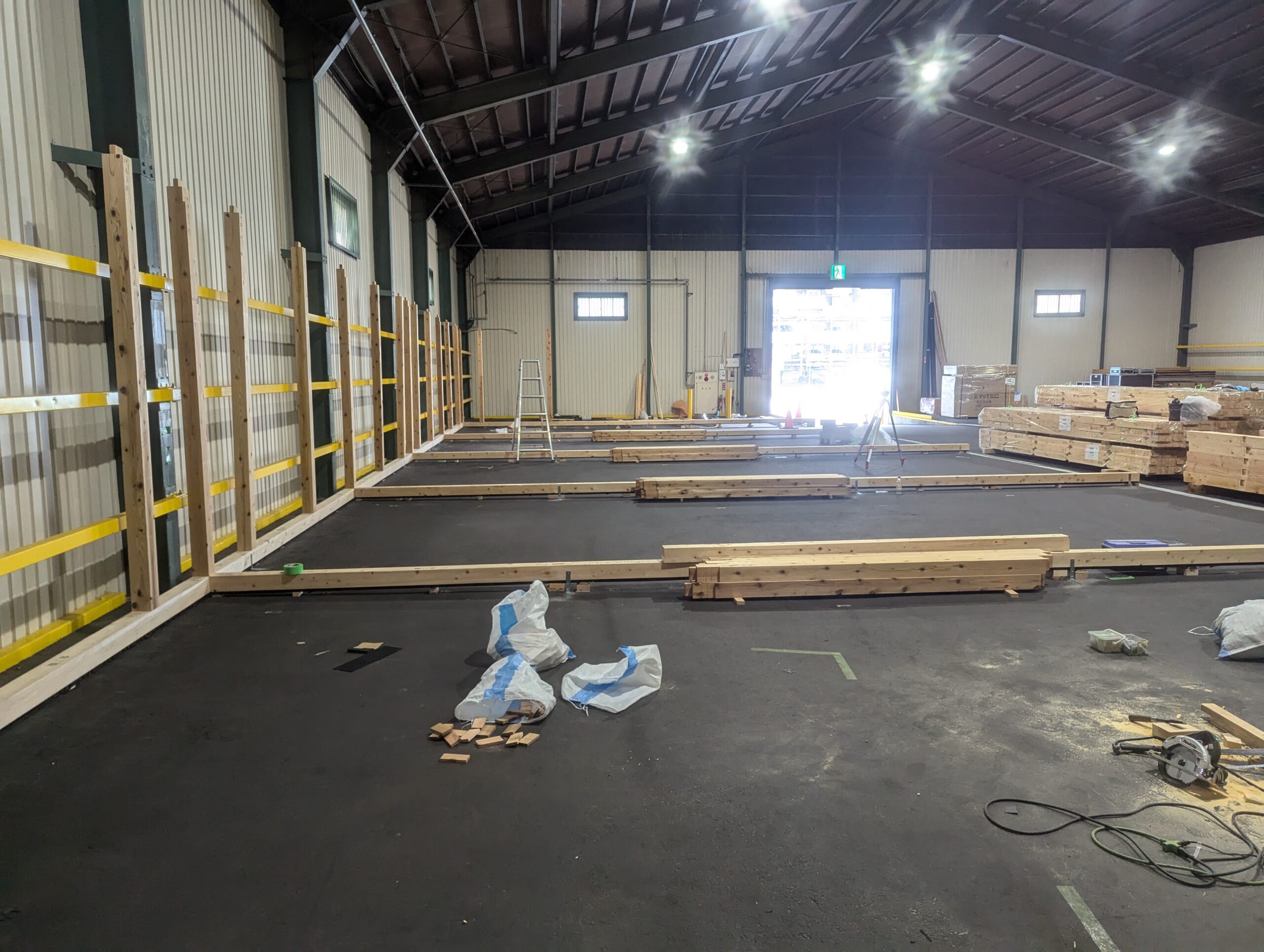 埼玉県戸田市美女木　棚構造体工事　Before(木工事)