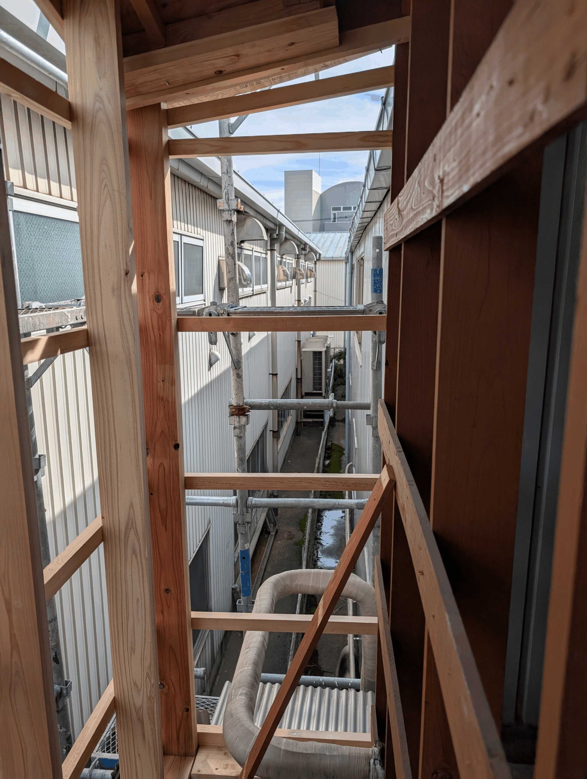 埼玉県戸田市美女木　工場屋根工事